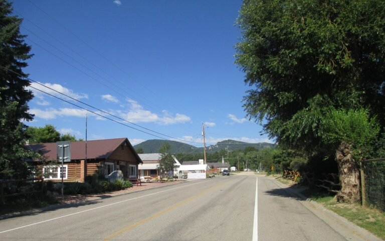 Downtown Story Wyoming surrounded by pines and foothills